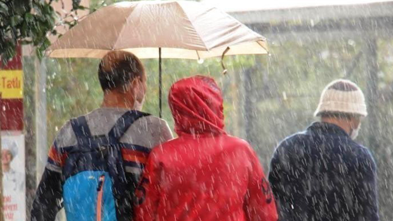 Ege Bölgesi’nde Kış Yeniden Etkili Olacak: Sıcaklıklar Düşüyor ve Kar Yağışı Bekleniyor