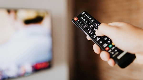 İlhan Taşcı’dan Okul Saldırılarına Dikkat Çeken Açıklama: “Mafya Dizileri Haftanın Her Günü Yayında!”