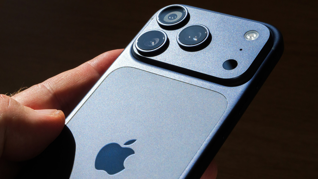 apple-tarihinin-en-populer-serisi-artik-o-iphone-17-tarihe-gecti-GfnxGrnu