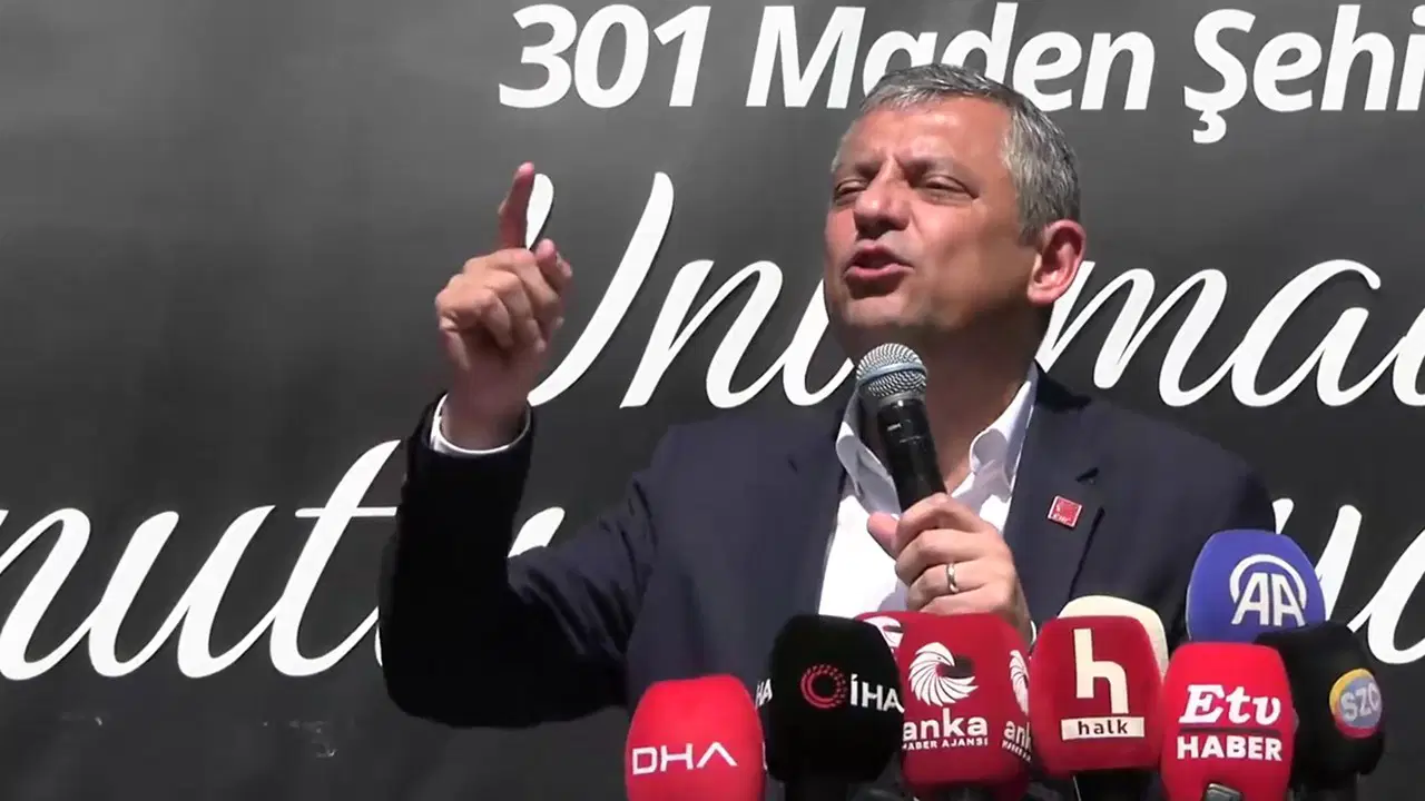 ozgur-ozel-maden-faciasinin-12-yilinda-somada-bu-rejimi-yerle-bir-edecegiz-BzsHcpnN