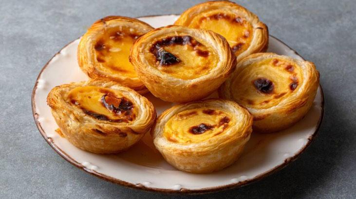 portekizin-en-meshur-citir-tatlisi-pastel-de-nata-evde-sipsak-hazirlaniyor-tadi-nefis-EHXP97td