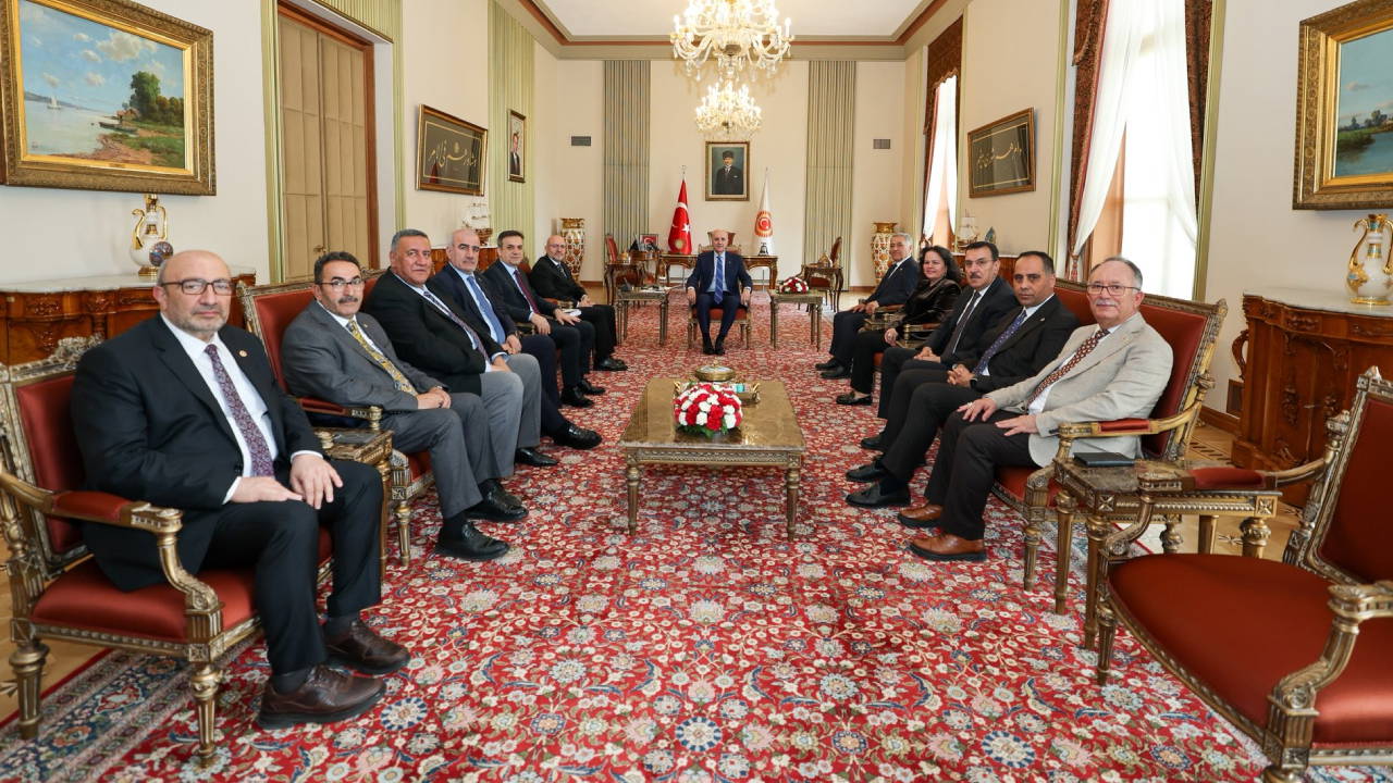 tbmm-baskani-kurtulmus-zirai-don-olayini-arastirma-komisyonu-uyelerini-kabul-etti-n2JbiNuG