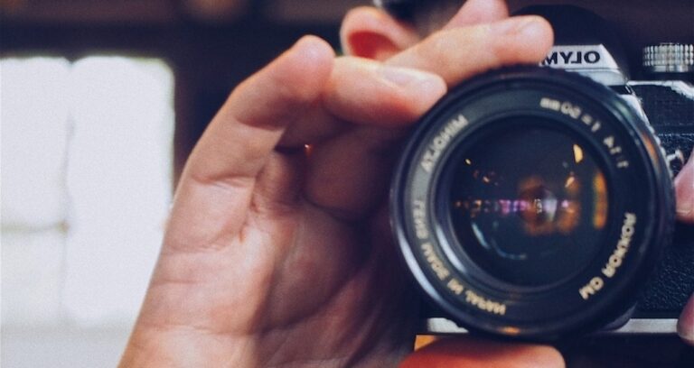 yilin-karesinde-skandal-doga-fotografi-oyuncak-cikti-Bh6tDiv8